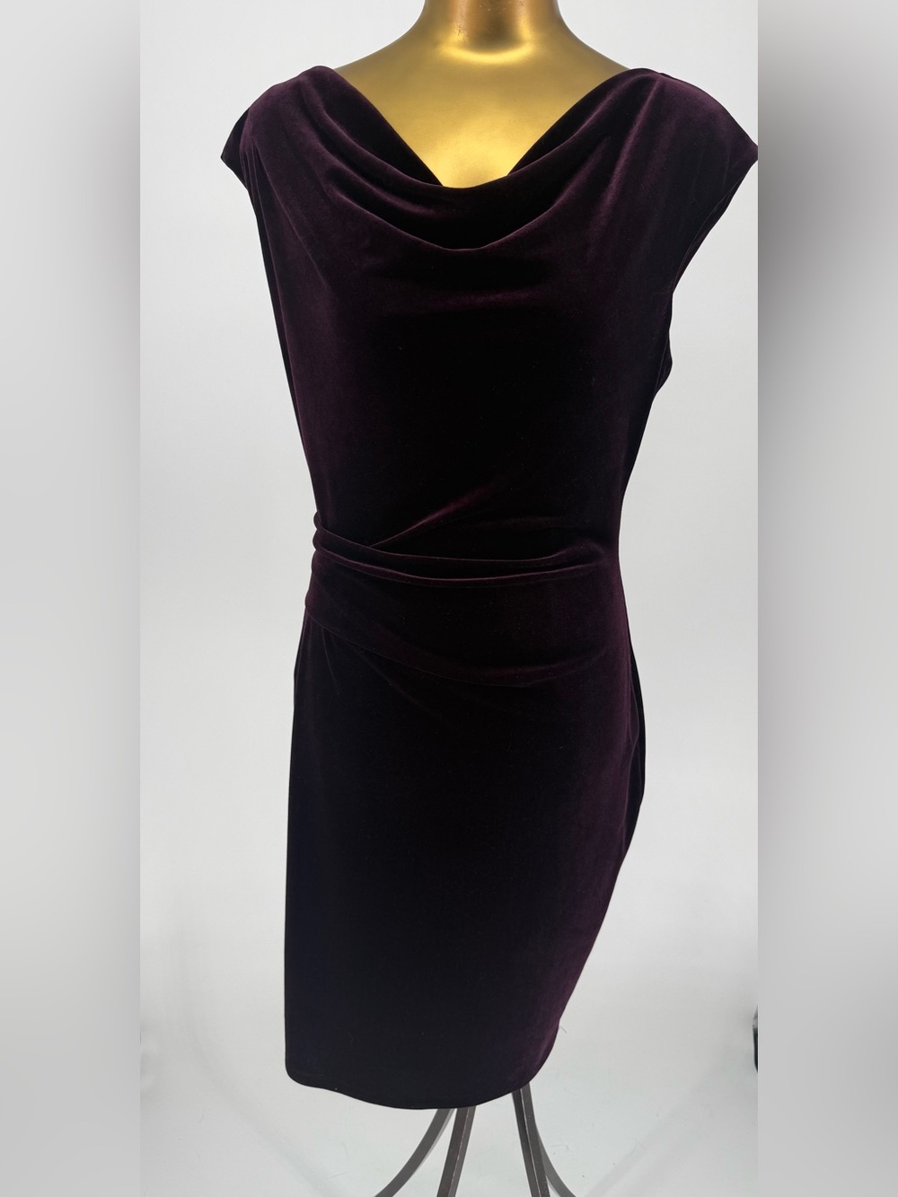 Vince Camuto Elegant Velvet Cowl Neck Sheath Dress in Deep Plum Size 10